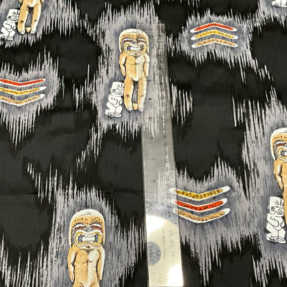 Tiki Aboriginal Boomerang Polynesian Theme Fabric Grey Black Man Cave 3.25 Yd - Picture 5 of 7
